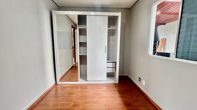 📸 DESCRIÇÃO PARA IMAGEM (Praedium):

Casa à venda em condomínio no Borboleta – R$ 399.000
📍 Rua Eduardo Sathler, nº 02 – Borboleta – Juiz de Fora/MG
Souza e Albano Serviços Imobiliários
📞 (32) 99829-7059 | CNPJ: 53.373.878/0001-39

🔎 Hashtags:

#souzaealbanoservicosimobiliarios
#imobiliariasouzaealbano
#casaemcondominio
#casaavendaemjuizdefora
#borboletajf