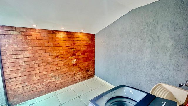 📸 DESCRIÇÃO PARA IMAGEM (Praedium):

Casa à venda em condomínio no Borboleta – R$ 399.000
📍 Rua Eduardo Sathler, nº 02 – Borboleta – Juiz de Fora/MG
Souza e Albano Serviços Imobiliários
📞 (32) 99829-7059 | CNPJ: 53.373.878/0001-39

🔎 Hashtags:

#souzaealbanoservicosimobiliarios
#imobiliariasouzaealbano
#casaemcondominio
#casaavendaemjuizdefora
#borboletajf