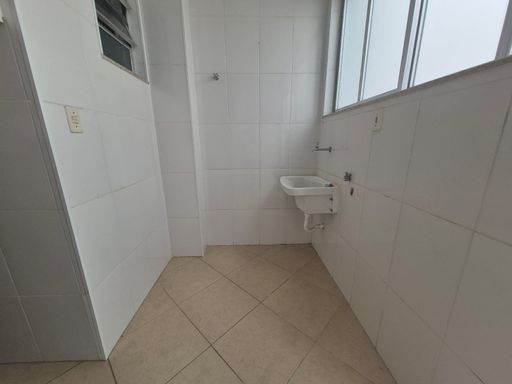 Apartamento à venda com 1 quarto – Passos – R$ 220.000
📍 Rua Moraes e Castro – Passos – Juiz de Fora/MG
Souza e Albano Serviços Imobiliários
CNPJ: 53.373.878/0001-39