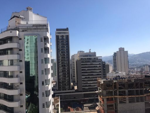 Apartamento à venda com 3 quartos no Centro – R$ 899.000
📍 Rua Dr. Antônio Carlos, 297 – Centro – Juiz de Fora/MG
Souza e Albano Serviços Imobiliários
📞 (32) 99829-7059 | CNPJ: 53.373.878/0001-39