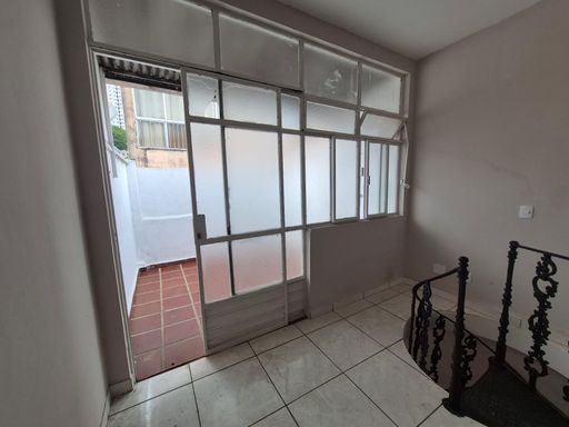 Apartamento duplex para venda – Centro – R$ 210.000,00
📍 Rua Espírito Santo, 589 – Centro – Juiz de Fora/MG
Souza e Albano Serviços Imobiliários
📞 (32) 99829-7059 | CNPJ: 53.373.878/0001-39