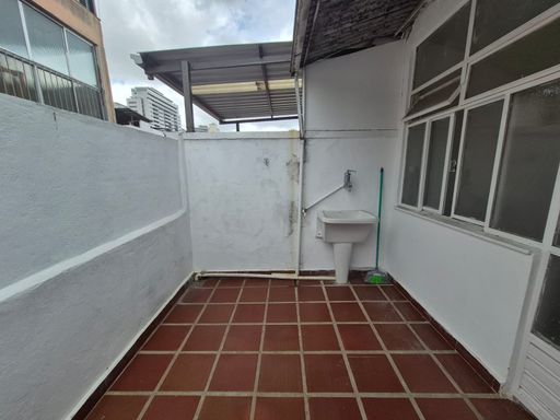 Apartamento duplex para venda – Centro – R$ 210.000,00
📍 Rua Espírito Santo, 589 – Centro – Juiz de Fora/MG
Souza e Albano Serviços Imobiliários
📞 (32) 99829-7059 | CNPJ: 53.373.878/0001-39