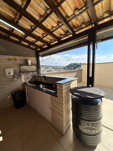 📸 **DESCRIÇÃO PARA IMAGEM (Praedium):**
Apartamento à venda com 2 quartos (1 suíte) no São Pedro – R\$ 290.000
📍 R. Zélia Maria Valentim, nº 100 – Apto 302, Bloco 2 – São Pedro – Juiz de Fora/MG
Souza e Albano Serviços Imobiliários
📞 (32) 99829-7059 | CNPJ: 53.373.878/0001-39

---

🔖 **Hashtags:**
\#souzaealbanoservicosimobiliarios #imobiliariasouzaealbano #apartamentoavenda #apartamentosãopedro #imoveisemjuizdefora

-