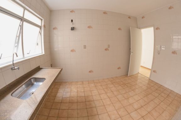 Apartamento à venda com 3 quartos no São Mateus – R$ 489.000📍 Rua Dirceu de Andrade, 107 – São Mateus – Juiz de Fora/MGSouza e Albano Serviços Imobiliários📞 (32) 99829-7059 | CNPJ: 53.373.878/0001-39