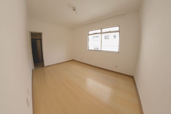 Apartamento à venda com 3 quartos no São Mateus – R$ 489.000📍 Rua Dirceu de Andrade, 107 – São Mateus – Juiz de Fora/MGSouza e Albano Serviços Imobiliários📞 (32) 99829-7059 | CNPJ: 53.373.878/0001-39