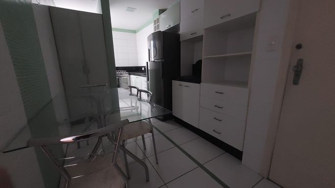 Apartamento à venda com 2 quartos (1 suíte) no Centro – R$ 420.000
📍 Rua Santo Antônio, 970 – Centro – Juiz de Fora/MG
Souza e Albano Serviços Imobiliários
📞 (32) 99829-7059 | CNPJ: 53.373.878/0001-39