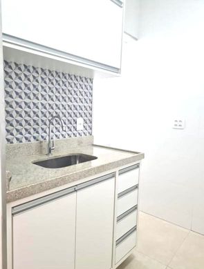 Apartamento à venda com 2 quartos no Centro – R$ 260.000
📍 Rua Floriano Peixoto, 367 – Centro – Juiz de Fora/MG
Souza e Albano Serviços Imobiliários
📞 (32) 99829-7059 | CNPJ: 53.373.878/0001-39