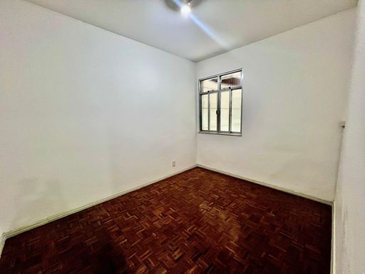 📸 DESCRIÇÃO PARA IMAGEM (inserir nas fotos do imóvel na plataforma Praedium):

Apartamento à venda com 3 quartos no São Mateus – R$ 400.000
📍 Rua Presidente Itamar Franco, 2525 – São Mateus – Juiz de Fora/MG
Souza e Albano Serviços Imobiliários
📞 (32) 99829-7059 | CNPJ: 53.373.878/0001-39

#souzaealbanoservicosimobiliarios #imobiliariasouzaealbano #apartamentoavenda #sãomateusjf #imoveljuizdefora