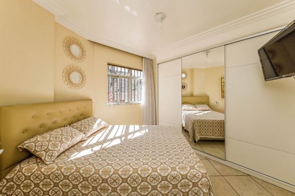 📸 DESCRIÇÃO PARA IMAGEM (inserir nas fotos do anúncio na plataforma Praedium):

Apartamento à venda com 4 quartos (2 suítes) no São Mateus – R$ 495.000
📍 Ladeira Alexandre Leonel, 45 – Apto 201 – São Mateus – Juiz de Fora/MG
Souza e Albano Serviços Imobiliários
📞 (32) 99829-7059 | CNPJ: 53.373.878/0001-39

🔖 Hashtags:

#souzaealbanoservicosimobiliarios #imobiliariasouzaealbano #apartamentoavenda #saomateusjuizdefora #apartamentojuizdefora