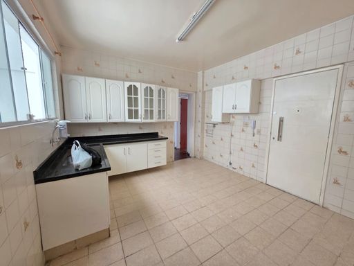 Apartamento para locação com 3 quartos no Centro
Vista para a Catedral | Andar alto | 118 m²

📍 Rua Carlota Malta, 31 – Apto 702 – Centro
Juiz de Fora/MG

Souza e Albano Serviços Imobiliários
📞 (32) 99829-7059 | CNPJ: 53.373.878/0001-39