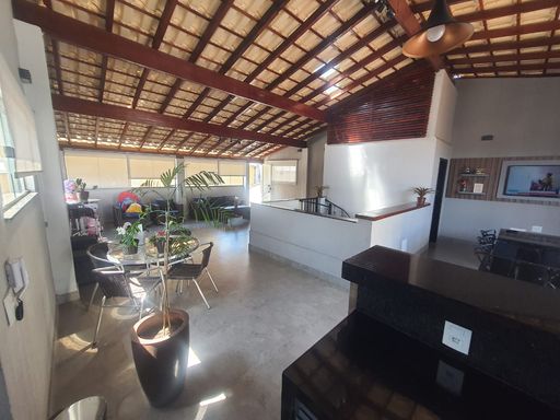 Casa totalmente mobiliada no SÃO PEDRO
4 quartos, sendo 1 suíte
4 vagas de garagem
Aceita financiamento bancário e permuta

📍 Imobiliária: Souza e Albano Serviços Imobiliários | CNPJ: 53.373.878/0001-39