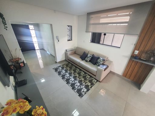 Casa totalmente mobiliada no SÃO PEDRO
4 quartos, sendo 1 suíte
4 vagas de garagem
Aceita financiamento bancário e permuta

📍 Imobiliária: Souza e Albano Serviços Imobiliários | CNPJ: 53.373.878/0001-39