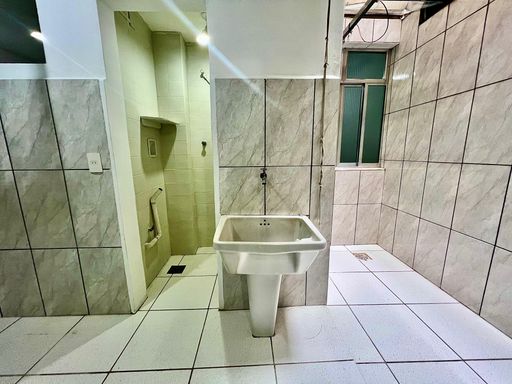 📸 DESCRIÇÃO PARA IMAGEM (inserir nas fotos do imóvel na plataforma Praedium):

Apartamento à venda com 3 quartos no São Mateus – R$ 400.000
📍 Rua Presidente Itamar Franco, 2525 – São Mateus – Juiz de Fora/MG
Souza e Albano Serviços Imobiliários
📞 (32) 99829-7059 | CNPJ: 53.373.878/0001-39

#souzaealbanoservicosimobiliarios #imobiliariasouzaealbano #apartamentoavenda #sãomateusjf #imoveljuizdefora