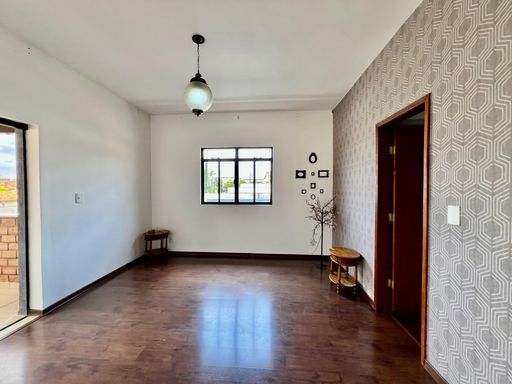 Casa de alto padrão à venda com 5 quartos no Condomínio São Lucas – R$ 1.030.000
📍 Rua Wolfgang Amadeus Mozart (Lot. São Lucas I), São Pedro – Juiz de Fora/MG
Souza e Albano Serviços Imobiliários
📞 (32) 99829-7059 | CNPJ: 53.373.878/0001-39