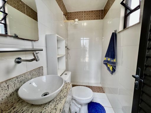 Casa de alto padrão à venda com 5 quartos no Condomínio São Lucas – R$ 1.030.000
📍 Rua Wolfgang Amadeus Mozart (Lot. São Lucas I), São Pedro – Juiz de Fora/MG
Souza e Albano Serviços Imobiliários
📞 (32) 99829-7059 | CNPJ: 53.373.878/0001-39