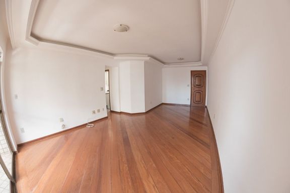 Apartamento à venda com 3 quartos no Centro – R$ 899.000
📍 Rua Dr. Antônio Carlos, 297 – Centro – Juiz de Fora/MG
Souza e Albano Serviços Imobiliários
📞 (32) 99829-7059 | CNPJ: 53.373.878/0001-39