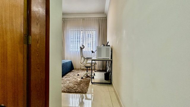 📸 DESCRIÇÃO PARA IMAGEM (inserir nas fotos do imóvel na plataforma Praedium):
Apartamento Garden à venda com 2 quartos no Vivendas da Serra – R$ 350.000
📍 Rua Domingos Tavares de Souza, 244 – Ap 102 – Vivendas da Serra – Juiz de Fora/MG
Souza e Albano Serviços Imobiliários
📞 (32) 99829-7059 | CNPJ: 53.373.878/0001-39