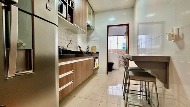 📸 DESCRIÇÃO PARA IMAGEM (inserir nas fotos do imóvel na plataforma Praedium):
Apartamento Garden à venda com 2 quartos no Vivendas da Serra – R$ 350.000
📍 Rua Domingos Tavares de Souza, 244 – Ap 102 – Vivendas da Serra – Juiz de Fora/MG
Souza e Albano Serviços Imobiliários
📞 (32) 99829-7059 | CNPJ: 53.373.878/0001-39