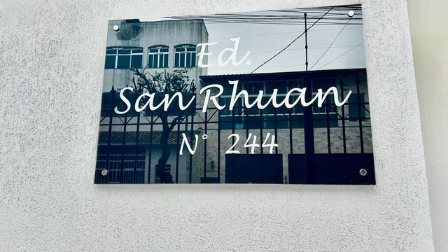 📸 DESCRIÇÃO PARA IMAGEM (inserir nas fotos do imóvel na plataforma Praedium):
Apartamento Garden à venda com 2 quartos no Vivendas da Serra – R$ 350.000
📍 Rua Domingos Tavares de Souza, 244 – Ap 102 – Vivendas da Serra – Juiz de Fora/MG
Souza e Albano Serviços Imobiliários
📞 (32) 99829-7059 | CNPJ: 53.373.878/0001-39