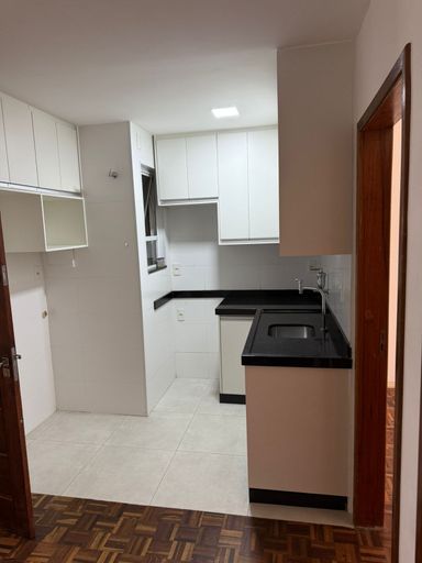 Apartamento para locação com 2 quartos no Centro – R$ 650,00
📍 Rua Santo Antônio, 637 – Centro – Juiz de Fora/MG
Souza e Albano Serviços Imobiliários
📞 (32) 99829-7059 | CNPJ: 53.373.878/0001-39