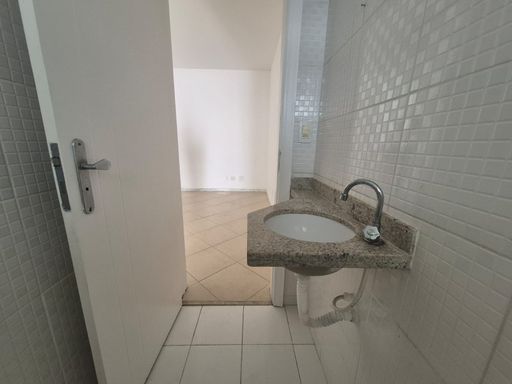 Apartamento à venda com 1 quarto – Passos – R$ 220.000
📍 Rua Moraes e Castro – Passos – Juiz de Fora/MG
Souza e Albano Serviços Imobiliários
CNPJ: 53.373.878/0001-39