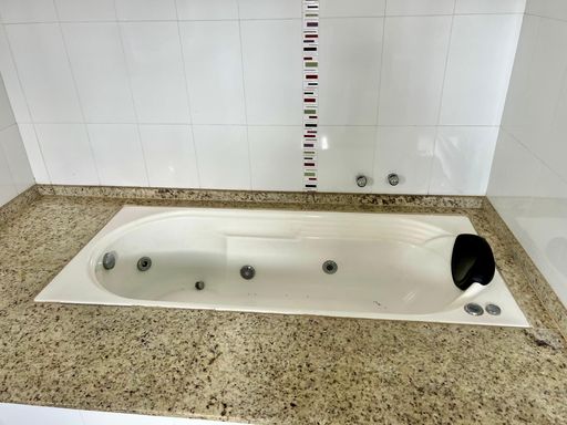 Casa de alto padrão à venda com 5 quartos no Condomínio São Lucas – R$ 1.030.000
📍 Rua Wolfgang Amadeus Mozart (Lot. São Lucas I), São Pedro – Juiz de Fora/MG
Souza e Albano Serviços Imobiliários
📞 (32) 99829-7059 | CNPJ: 53.373.878/0001-39