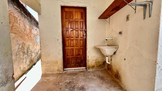 📸 DESCRIÇÃO PARA IMAGEM (Praedium):
Casa à venda com 2 quartos e 2 vagas cobertas no Progresso – R$ 299.000
📍 Rua Adelina Maria da Costa – Progresso – Juiz de Fora/MG
Souza e Albano Serviços Imobiliários
📞 (32) 99829-7059 | CNPJ: 53.373.878/0001-39

Hashtags:
#souzaealbanoservicosimobiliarios #imobiliariasouzaealbano #casaavenda #casaemjuizdefora #bairrprogresso