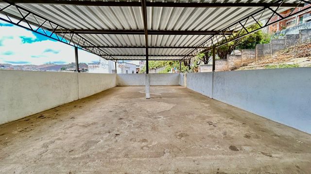 📸 DESCRIÇÃO PARA IMAGEM (Praedium):
Casa à venda com 2 quartos e 2 vagas cobertas no Progresso – R$ 299.000
📍 Rua Adelina Maria da Costa – Progresso – Juiz de Fora/MG
Souza e Albano Serviços Imobiliários
📞 (32) 99829-7059 | CNPJ: 53.373.878/0001-39

Hashtags:
#souzaealbanoservicosimobiliarios #imobiliariasouzaealbano #casaavenda #casaemjuizdefora #bairrprogresso