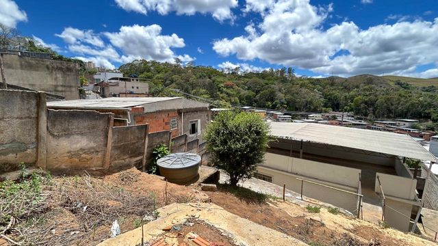 📸 DESCRIÇÃO PARA IMAGEM (Praedium):
Casa à venda com 2 quartos e 2 vagas cobertas no Progresso – R$ 299.000
📍 Rua Adelina Maria da Costa – Progresso – Juiz de Fora/MG
Souza e Albano Serviços Imobiliários
📞 (32) 99829-7059 | CNPJ: 53.373.878/0001-39

Hashtags:
#souzaealbanoservicosimobiliarios #imobiliariasouzaealbano #casaavenda #casaemjuizdefora #bairrprogresso