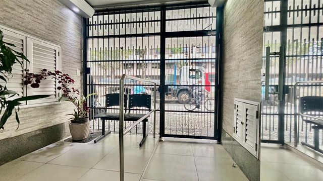 📸 DESCRIÇÃO PARA IMAGEM (Praedium):
Apartamento Garden à venda com 2 quartos no Centro – R$ 240.000
📍 Av. Barão do Rio Branco, 1804 – Centro – Juiz de Fora/MG
Souza e Albano Serviços Imobiliários
📞 (32) 99829-7059 | CNPJ: 53.373.878/0001-39

🏷️ Hashtags:
#souzaealbanoservicosimobiliarios #imobiliariasouzaealbano #apartamentoavenda #centrodejuizdefora #apartamentogarden