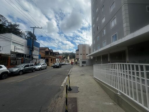 Apartamento para locação com 2 quartos no Borboleta – R$ 650,00
📍 Rua Tenente Paulo Maria Delage, 200 – Borboleta – Juiz de Fora/MG
Souza e Albano Serviços Imobiliários
📞 (32) 99829-7059 | CNPJ: 53.373.878/0001-39