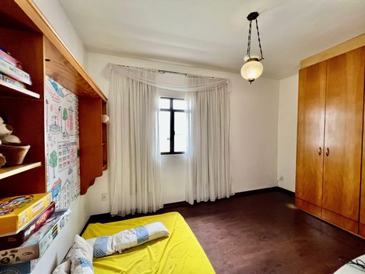 Casa de alto padrão à venda com 5 quartos no Condomínio São Lucas – R$ 1.030.000
📍 Rua Wolfgang Amadeus Mozart (Lot. São Lucas I), São Pedro – Juiz de Fora/MG
Souza e Albano Serviços Imobiliários
📞 (32) 99829-7059 | CNPJ: 53.373.878/0001-39