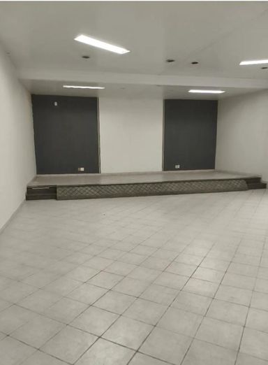 Salão Comercial para Locação | 250m² | Espaço Amplo e Reformado
Ideal para igrejas, academias, estúdios e comércio em geral
Imobiliária: Souza e Albano Serviços Imobiliários | CNPJ: 53.373.878/0001-39