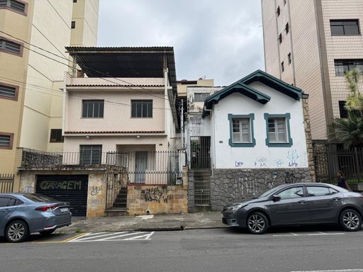 Terreno com 364 m² no Alto dos Passos – Venda R$ 2.890.000 | Aluguel R$ 8.000/mês📍 Rua Moraes e Castro, 374 e 382 – Alto dos Passos – Juiz de Fora/MGSouza e Albano Serviços Imobiliários📞 (32) 99829-7059 | CNPJ: 53.373.878/0001-39