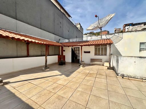 Casa à venda com 4 quartos no Bonfim – Permuta por até dois imóveis
📍 Rua Barão do Retiro, 800 – Bonfim – Juiz de Fora/MGSouza e Albano Serviços Imobiliários📞 (32) 99829-7059 | CNPJ: 53.373.878/0001-39

#souzaealbanoservicosimobiliarios #imobiliariasouzaealbano #casaavenda #bonfimjf #imoveisjuizdefora