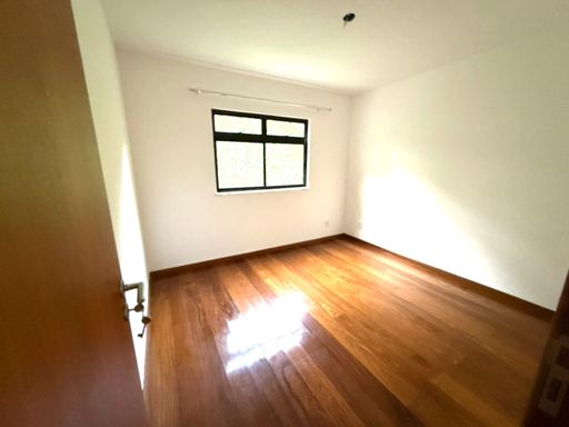 Cobertura para locação com 2 quartos no Paineiras – R$ 2.300/mês
📍 Rua Humaitá, 60 – Paineiras – Juiz de Fora/MG
Souza e Albano Serviços Imobiliários
📞 (32) 99829-7059 | CNPJ: 53.373.878/0001-39