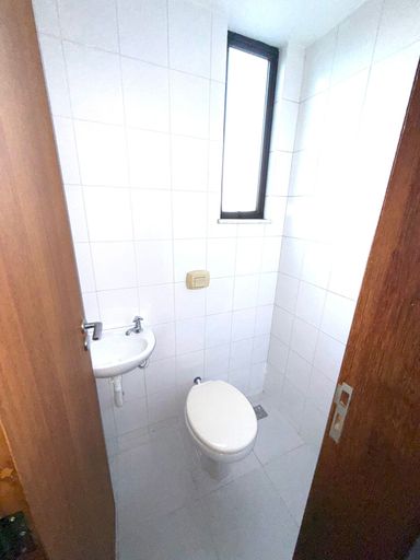 Cobertura para locação com 2 quartos no Paineiras – R$ 2.300/mês
📍 Rua Humaitá, 60 – Paineiras – Juiz de Fora/MG
Souza e Albano Serviços Imobiliários
📞 (32) 99829-7059 | CNPJ: 53.373.878/0001-39