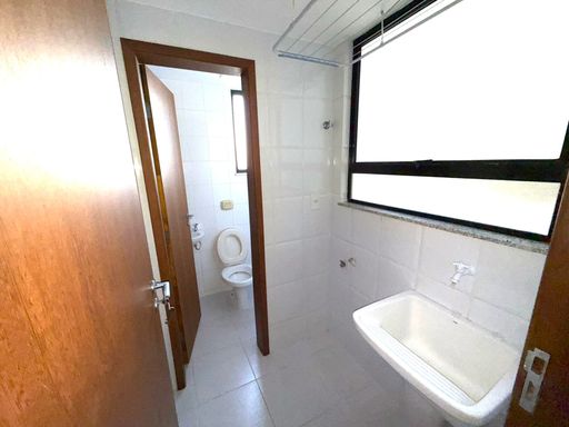 Cobertura para locação com 2 quartos no Paineiras – R$ 2.300/mês
📍 Rua Humaitá, 60 – Paineiras – Juiz de Fora/MG
Souza e Albano Serviços Imobiliários
📞 (32) 99829-7059 | CNPJ: 53.373.878/0001-39