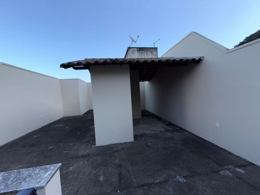 Cobertura para locação com 2 quartos no Paineiras – R$ 2.300/mês
📍 Rua Humaitá, 60 – Paineiras – Juiz de Fora/MG
Souza e Albano Serviços Imobiliários
📞 (32) 99829-7059 | CNPJ: 53.373.878/0001-39