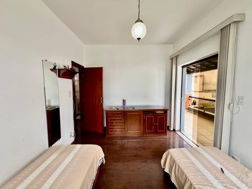 Casa de alto padrão à venda com 5 quartos no Condomínio São Lucas – R$ 1.030.000
📍 Rua Wolfgang Amadeus Mozart (Lot. São Lucas I), São Pedro – Juiz de Fora/MG
Souza e Albano Serviços Imobiliários
📞 (32) 99829-7059 | CNPJ: 53.373.878/0001-39