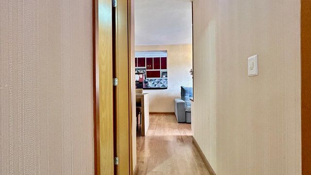 📸 DESCRIÇÃO PARA IMAGEM (Praedium):
Apartamento à venda com 2 quartos (1 suíte) no Democrata – R$ 320.000
📍 Rua Professora Violeta Santos, 31 – Democrata – Juiz de Fora/MG
Souza e Albano Serviços Imobiliários
📞 (32) 99829-7059 | CNPJ: 53.373.878/0001-39

Hashtags:

#souzaealbanoservicosimobiliarios #imobiliariasouzaealbano #apartamentoavenda #apartamentodemocrata #juizdefora