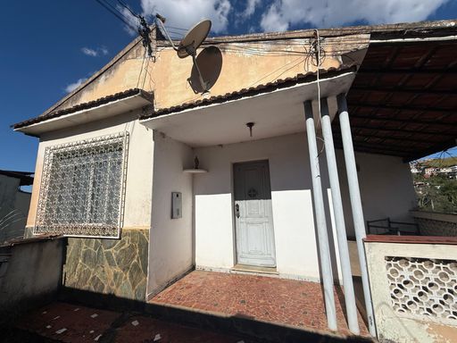 Casa comercial para locação no Teixeiras – 300m² – R$ 5.000
📍 Rua Custódio Furtado de Souza – Teixeiras – Juiz de Fora/MG
Souza e Albano Serviços Imobiliários
📞 (32) 99829-7059 
CNPJ: 53.373.878/0001-39