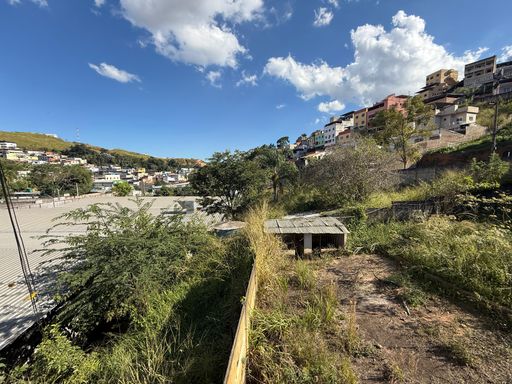 Casa comercial para locação no Teixeiras – 300m² – R$ 5.000
📍 Rua Custódio Furtado de Souza – Teixeiras – Juiz de Fora/MG
Souza e Albano Serviços Imobiliários
📞 (32) 99829-7059 
CNPJ: 53.373.878/0001-39