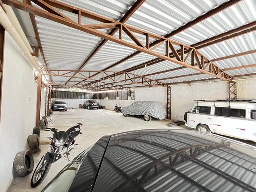 📸 DESCRIÇÃO PARA IMAGEM (inserir nas fotos do imóvel na plataforma Praedium):
Galpão comercial à venda com 222 m² no Democrata – R$ 340.000
📍 Rua Viçosa, 320 – Democrata – Juiz de Fora/MG
Souza e Albano Serviços Imobiliários
📞 (32) 99829-7059 | CNPJ: 53.373.878/0001-39

Hashtags:
#souzaealbanoservicosimobiliarios #imobiliariasouzaealbano #galpaoavenda #galpaocomercial #democratajuizdefora