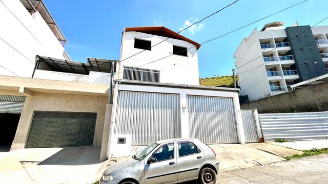 📸 DESCRIÇÃO PARA IMAGEM (inserir nas fotos do imóvel na plataforma Praedium):
Apartamento Garden à venda com 2 quartos no Vivendas da Serra – R$ 350.000
📍 Rua Domingos Tavares de Souza, 244 – Ap 102 – Vivendas da Serra – Juiz de Fora/MG
Souza e Albano Serviços Imobiliários
📞 (32) 99829-7059 | CNPJ: 53.373.878/0001-39