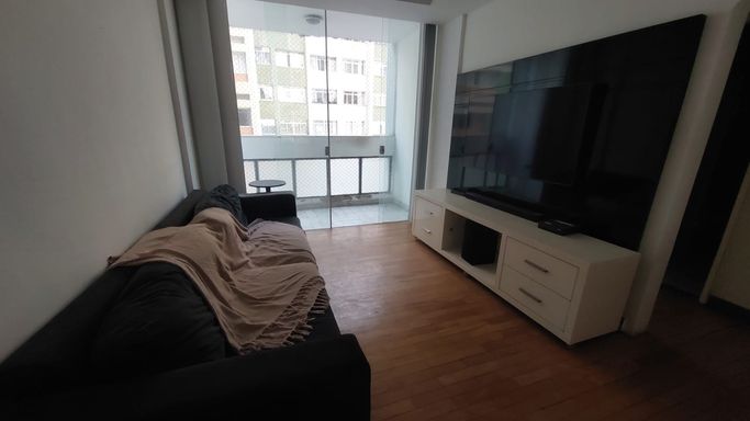 Apartamento à venda com 2 quartos (1 suíte) no Centro – R$ 420.000
📍 Rua Santo Antônio, 970 – Centro – Juiz de Fora/MG
Souza e Albano Serviços Imobiliários
📞 (32) 99829-7059 | CNPJ: 53.373.878/0001-39