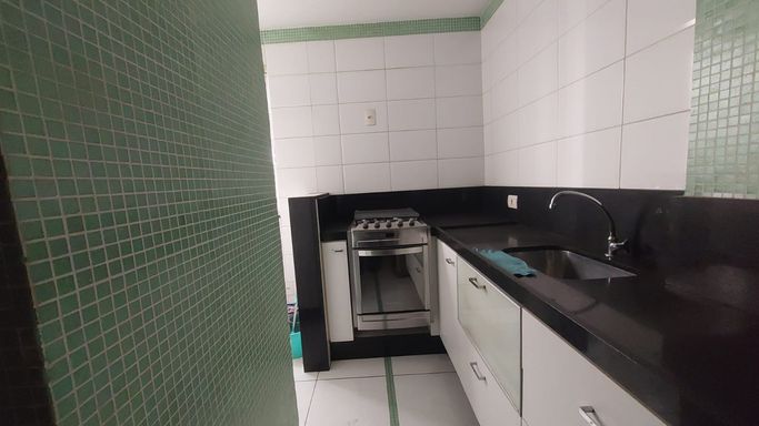 Apartamento à venda com 2 quartos (1 suíte) no Centro – R$ 420.000
📍 Rua Santo Antônio, 970 – Centro – Juiz de Fora/MG
Souza e Albano Serviços Imobiliários
📞 (32) 99829-7059 | CNPJ: 53.373.878/0001-39