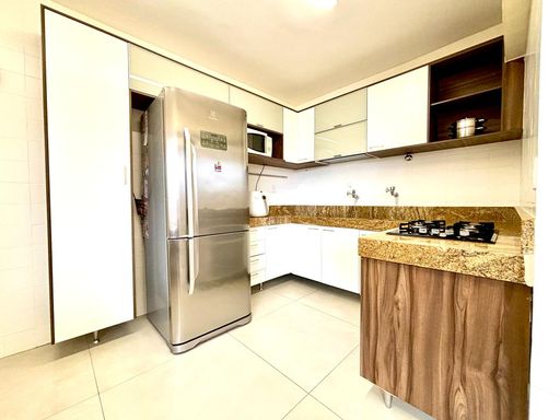 Apartamento à venda com 3 quartos (1 suíte) no São Mateus – R$ 895.000,00
📍 Rua São Mateus – São Mateus – Juiz de Fora/MG
Souza e Albano Serviços Imobiliários
📞 (32) 99829-7059 | CNPJ: 53.373.878/0001-39
