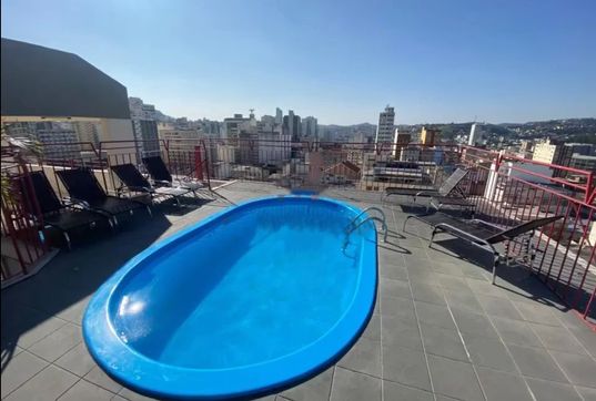 Apartamento à venda com 2 quartos no Centro – R$ 389.000
📍 Rua Espírito Santo, 922 – Centro – Juiz de Fora/MG
Souza e Albano Serviços Imobiliários
📞 (32) 99829-7059 | CNPJ: 53.373.878/0001-39