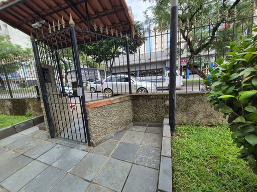 Apartamento para locação com 2 quartos – Cascatinha – R$ 1.100,00
📍 Av. Dr. Paulo Japiassu Coelho, 538 – Cascatinha – Juiz de Fora/MG
Souza e Albano Serviços Imobiliários
CNPJ: 53.373.878/0001-39